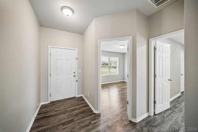 11428 S 239th East Avenue, Broken Arrow, OK 74014