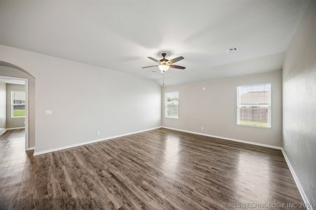 11428 S 239th East Avenue, Broken Arrow, OK 74014