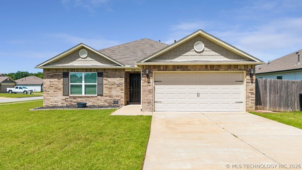 11428 S 239th East Avenue, Broken Arrow, OK 74014