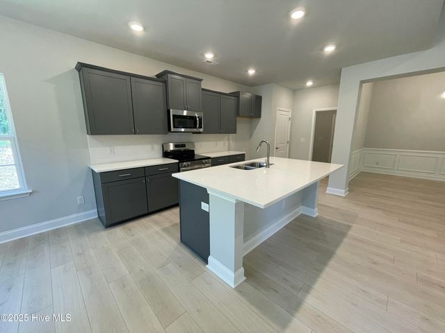 1021 Wood Creek Road NE, Leland, NC 28451