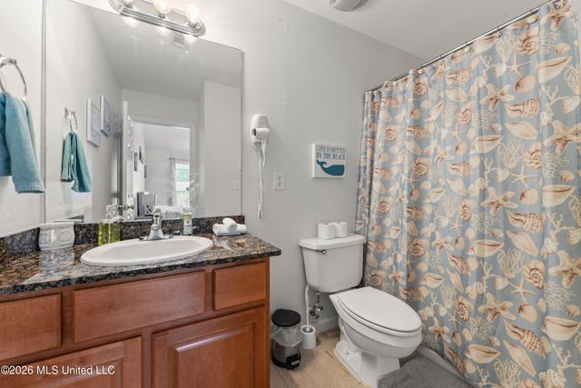 1270 Century Oaks, B, Gulfport, MS 39507