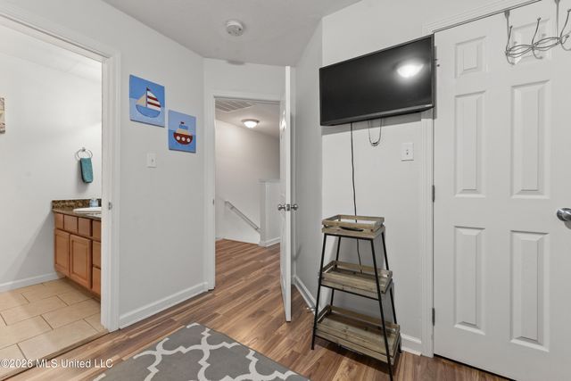 1270 Century Oaks, B, Gulfport, MS 39507