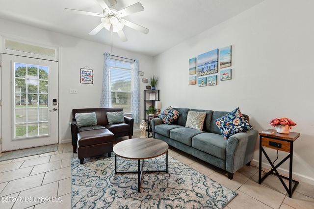 1270 Century Oaks, B, Gulfport, MS 39507