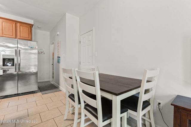 1270 Century Oaks, B, Gulfport, MS 39507