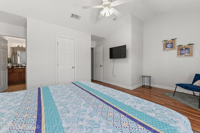 1270 Century Oaks, B, Gulfport, MS 39507