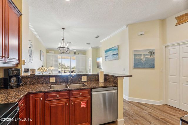 15 OCEAN CREST Way 1334, Palm Coast, FL 32137