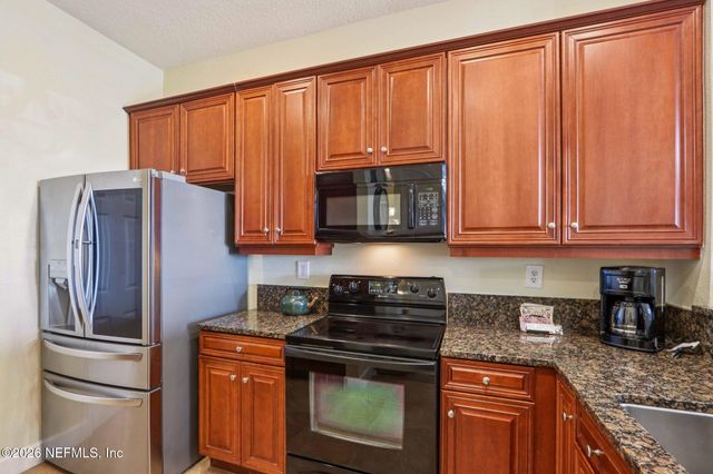 15 OCEAN CREST Way 1334, Palm Coast, FL 32137