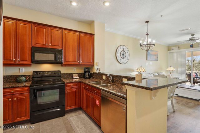 15 OCEAN CREST Way 1334, Palm Coast, FL 32137