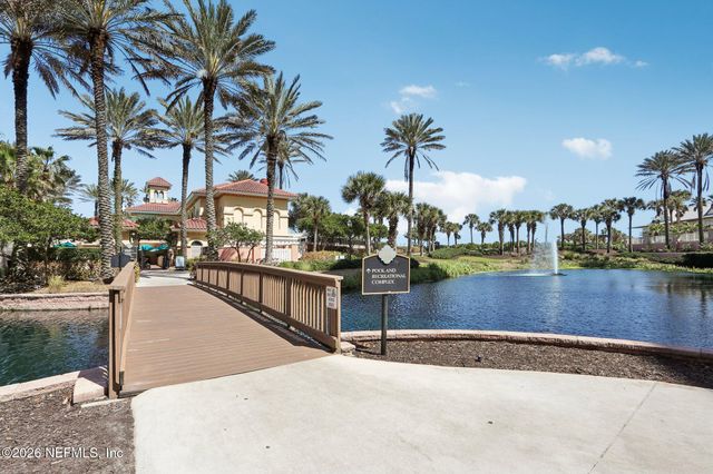 15 OCEAN CREST Way 1334, Palm Coast, FL 32137