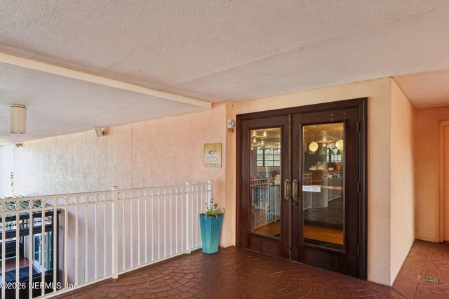 15 OCEAN CREST Way 1334, Palm Coast, FL 32137