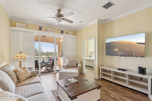 15 OCEAN CREST Way 1334, Palm Coast, FL 32137