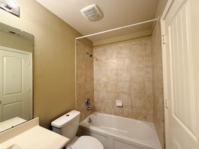 1626 Thornhollow Drive, Houston, TX 77014