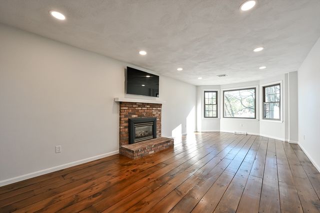15 Edwards Rd, Foxboro, MA 02035