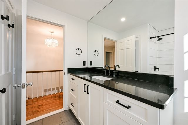 15 Edwards Rd, Foxboro, MA 02035