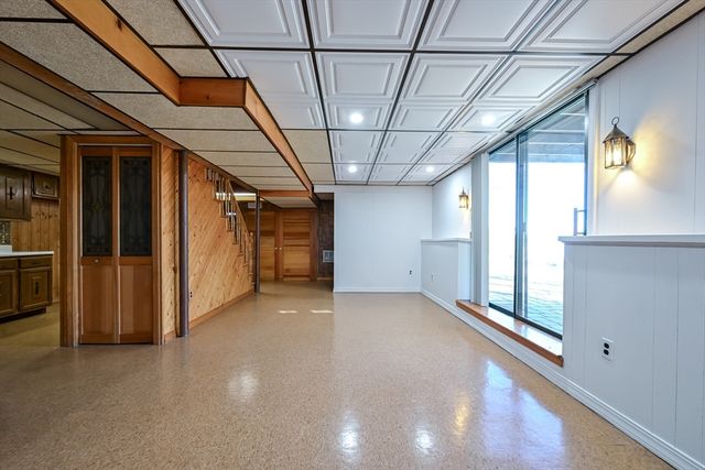 15 Edwards Rd, Foxboro, MA 02035