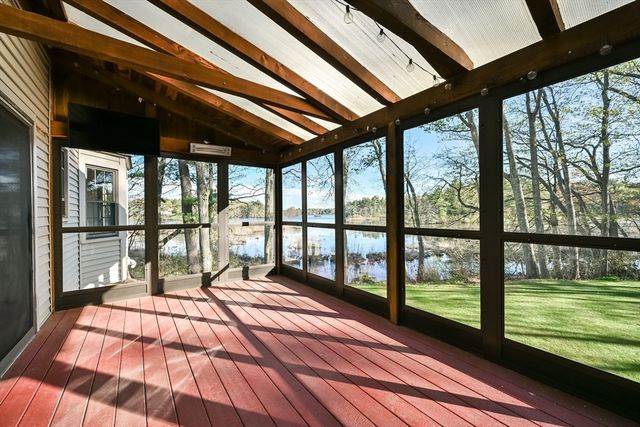 15 Edwards Rd, Foxboro, MA 02035