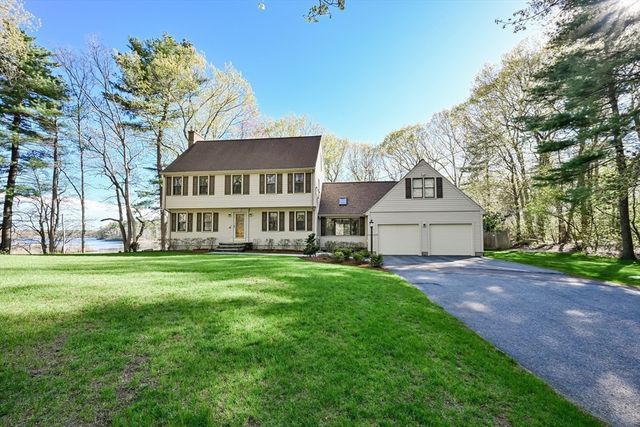 15 Edwards Rd, Foxboro, MA 02035