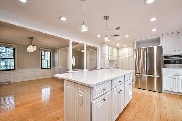 15 Edwards Rd, Foxboro, MA 02035