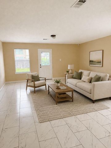 4863 Drew Forest Lane, Humble, TX 77346