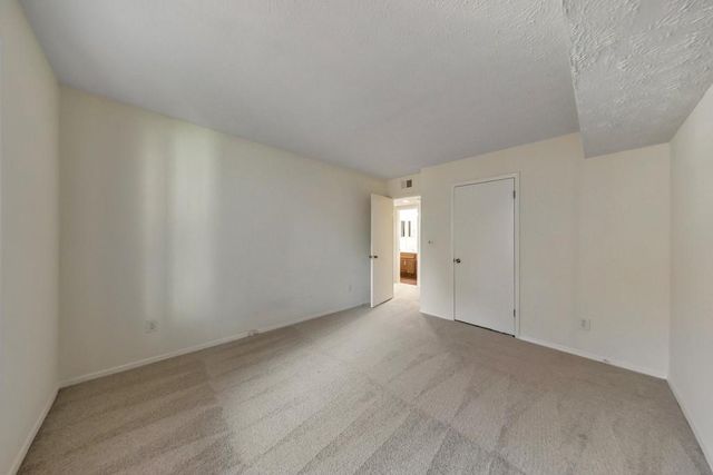 201 Natchez Trace, Atlanta, GA 30350