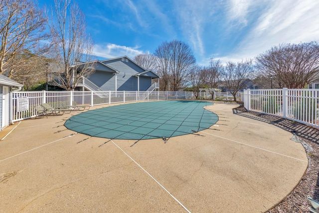 201 Natchez Trace, Atlanta, GA 30350