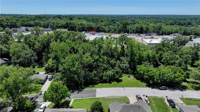 11511 Ridge Drive, Independence, MO 64054