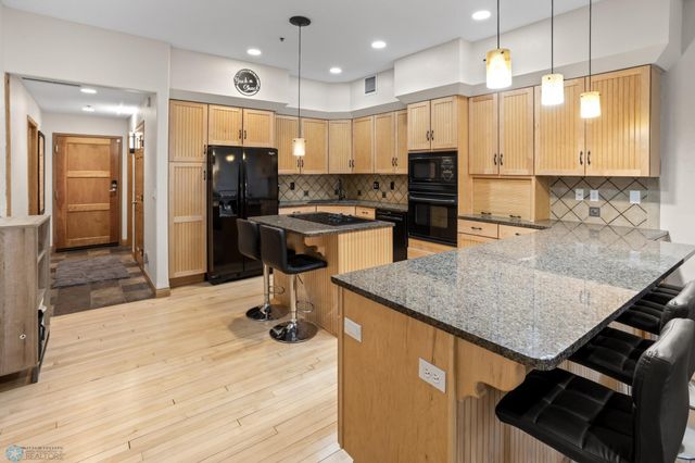 #12 Broadway 203, Fargo, ND 58102
