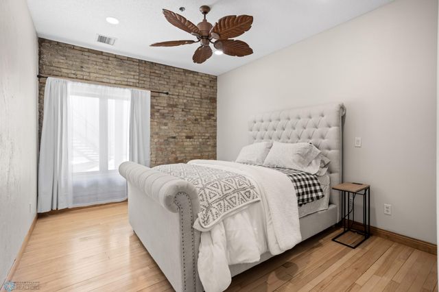 #12 Broadway 203, Fargo, ND 58102