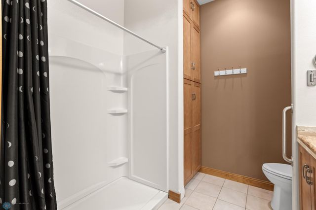 #12 Broadway 203, Fargo, ND 58102