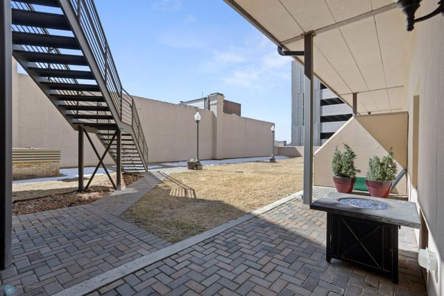 #12 Broadway 203, Fargo, ND 58102