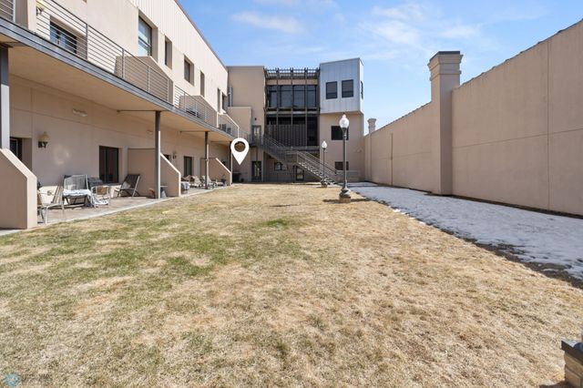 #12 Broadway 203, Fargo, ND 58102