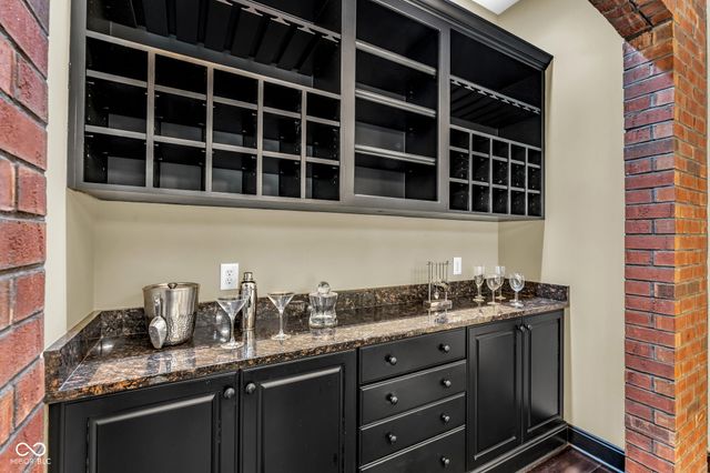 15268 Kampen Circle, Carmel, IN 46033