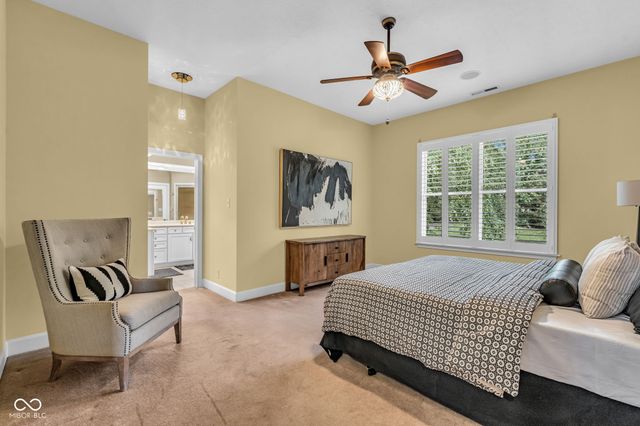15268 Kampen Circle, Carmel, IN 46033