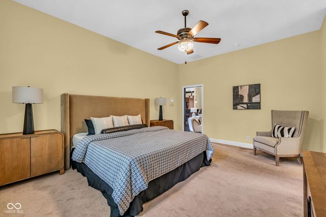 15268 Kampen Circle, Carmel, IN 46033