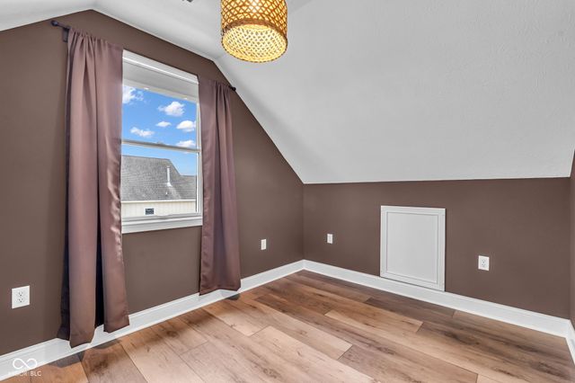 15268 Kampen Circle, Carmel, IN 46033
