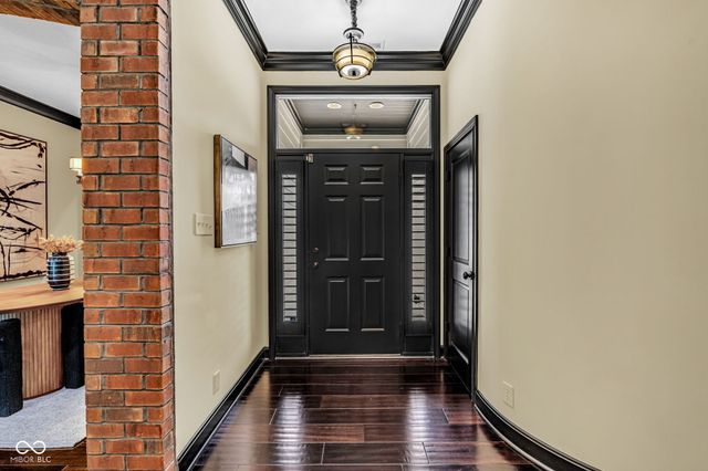15268 Kampen Circle, Carmel, IN 46033