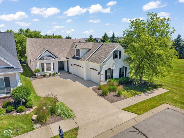 15268 Kampen Circle, Carmel, IN 46033
