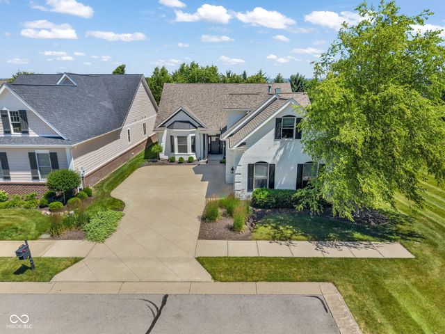 15268 Kampen Circle, Carmel, IN 46033