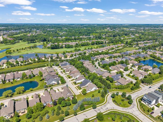 15268 Kampen Circle, Carmel, IN 46033
