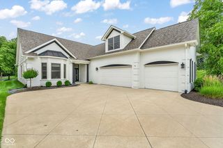 15268 Kampen Circle, Carmel, IN 46033