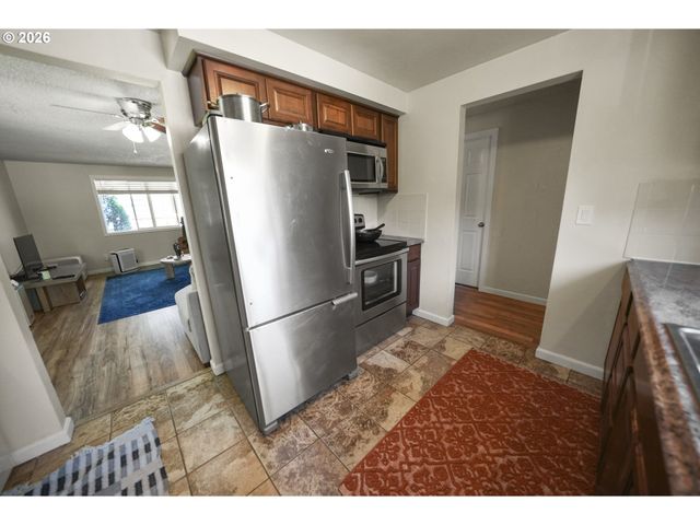 2413 MARKLE Ave, Vancouver, WA 98660