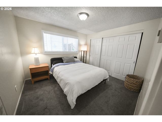 2413 MARKLE Ave, Vancouver, WA 98660