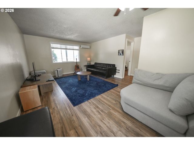 2413 MARKLE Ave, Vancouver, WA 98660