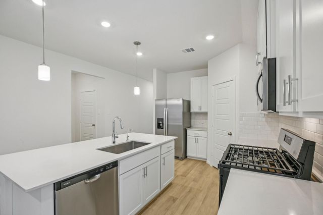 31029 De La Guerra Street, Huffman, TX 77336