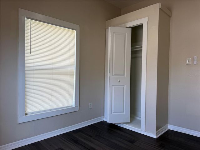 8113 N SEMMES STREET, Tampa, FL 33604