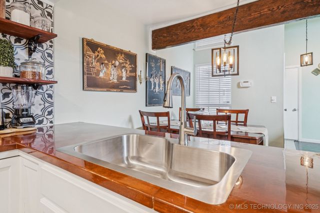 7050 E 33rd Street 0, Tulsa, OK 74145