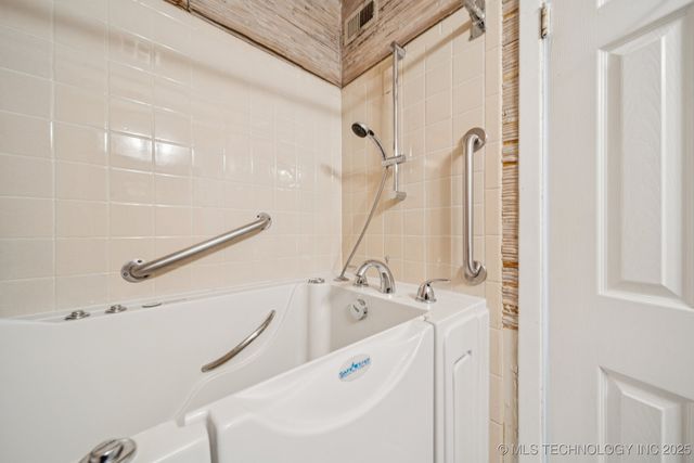 7050 E 33rd Street 0, Tulsa, OK 74145