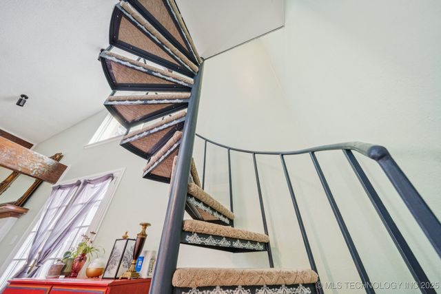 7050 E 33rd Street 0, Tulsa, OK 74145