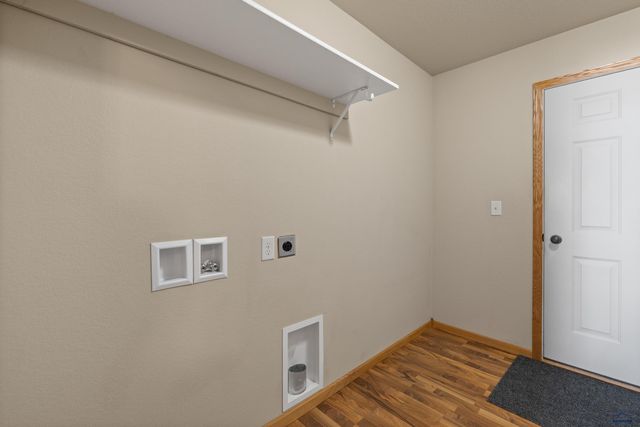 6800 MULBERRY DR, Summerset, SD 57718