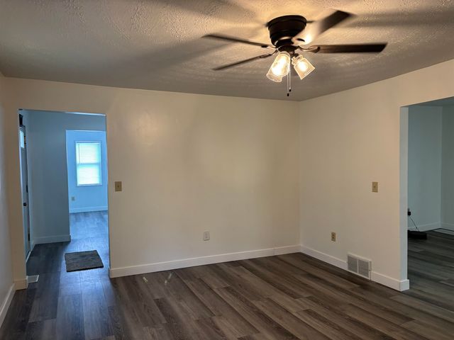 243 W 2nd St, Ceredo, WV 25507